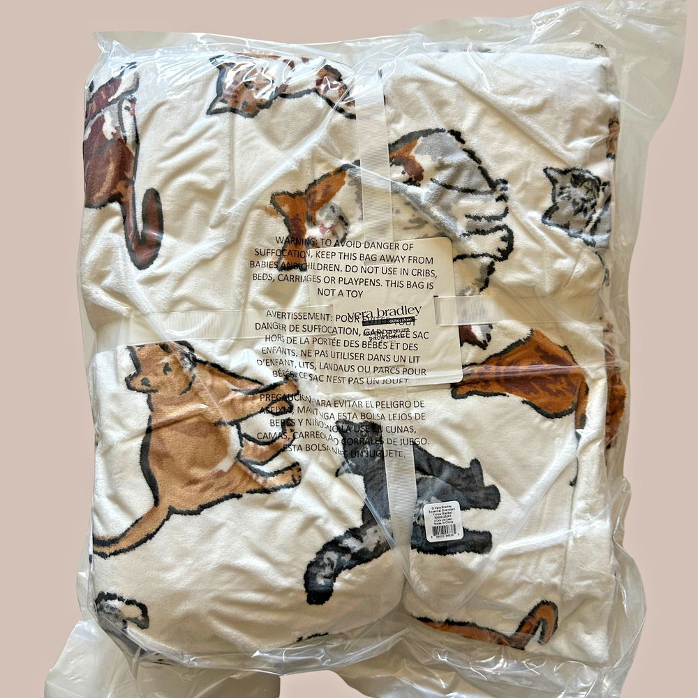 New Vera Bradley A CATS LIFE 66" x 94" Essentials Oversized Throw Blanket Cream